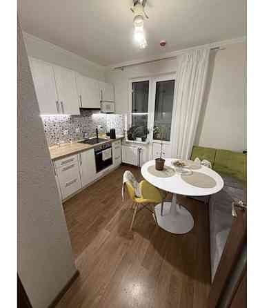 Продаж Квартира 1-кімнатна, 20/25 поверх на Моторний пров., 11 Киев