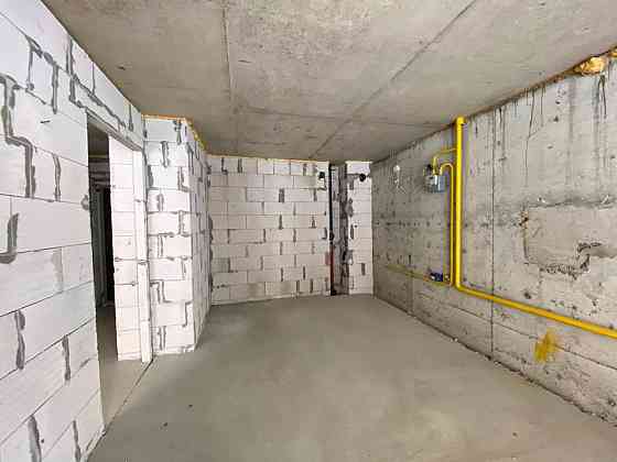 Продаж Квартира 3-кімнатна, 1/8 поверх на вул. Дубенська Кременець