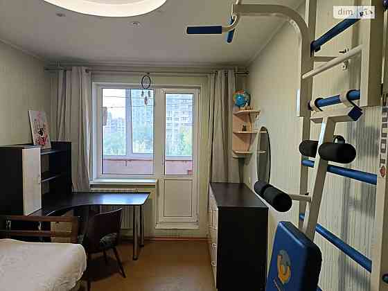 Оренда Квартира 3-кімнатна, 6/9 поверх на вул. Вірменська, 3 Kiev