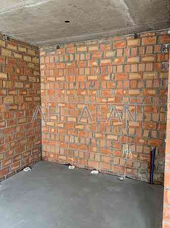 Продаж Будинок 4-кімнатний на Липківського Василя Митрополита вул., 38 Kiev