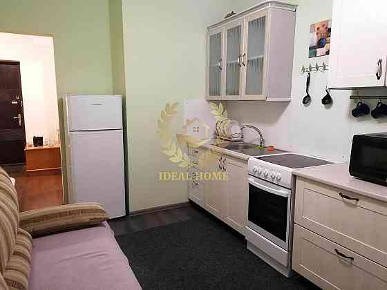 Продаю видову 1-кімнатну квартиру Я.Гашека в Дніпровському р-ні Київ