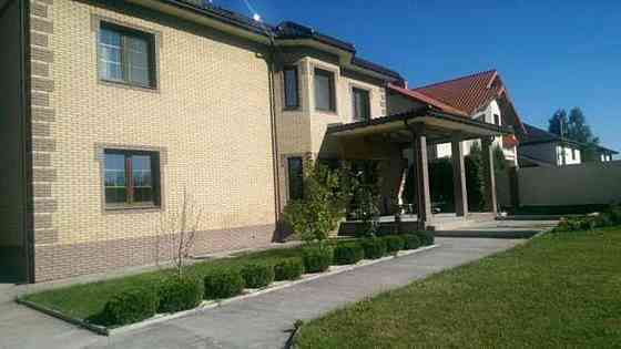 Продаж 2-поверховий Будинок з ділянкою 15 сот 265 кв.м  на Вишнева 