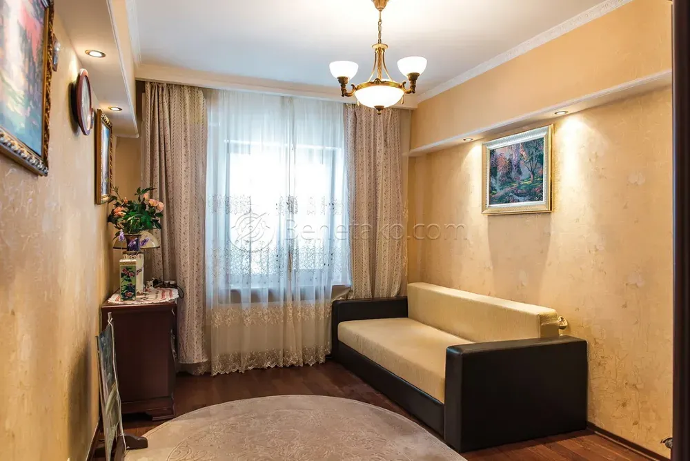 For rent 3-storey House with land 4 ares 250 sq.m 5 rooms at Фонтанская дорога,76 Odessa - photo 9