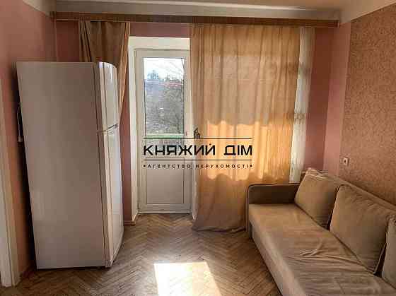 Продаж Квартира 2-кімнатна, 2/5 поверх на Новикова-Прибоя ул. Kiev