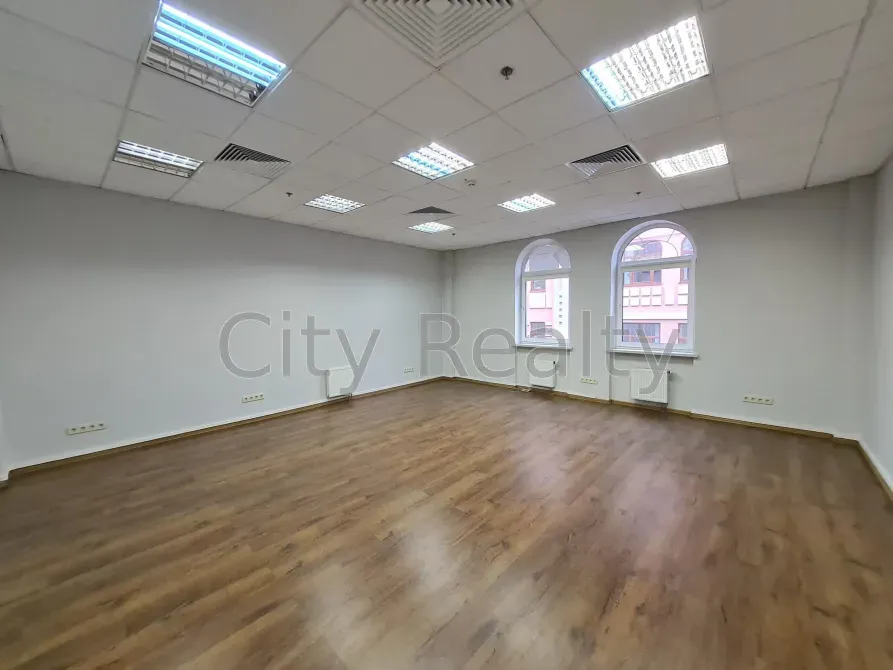 Здається Офісні приміщення площа 152.5 кв.м 3-й поверх Київ Верхній Вал 4А Київ - фото 1
