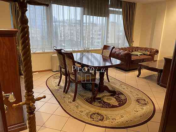 Оренда Будинок 4-кімнатний на Антоновича вул., 172 Kiev