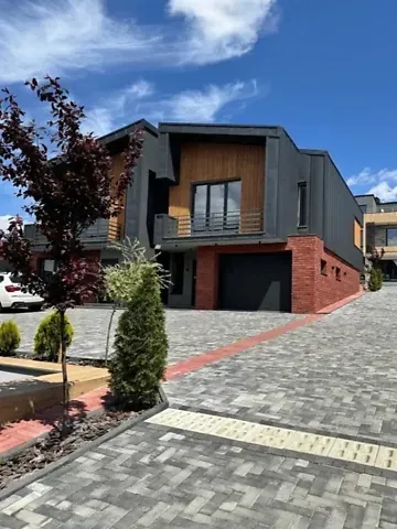 Продаж 1-поверховий   140 кв.м 4 кімн. на Коцюбинського вулиця 49  - фото 3