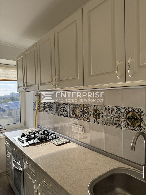 Продаж Квартира 2-кімнатна, 8/10 поверх на вул. Леси Украинки Київ - фото 2