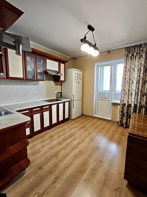 Продаж Квартира 2-кімнатна, 16/19 поверх на Драгоманова вул., д. 1-Г Киев - изображение 2