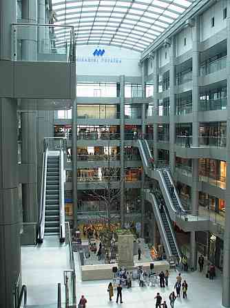 Продаж торгове приміщення на Греческая пл., 3/4 поверх - 5/7 Одесса