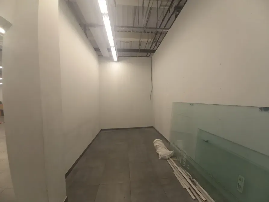 Здається Магазин / салон / торгова точка площа 398 кв.м  Дніпро  Дніпро - фото 2