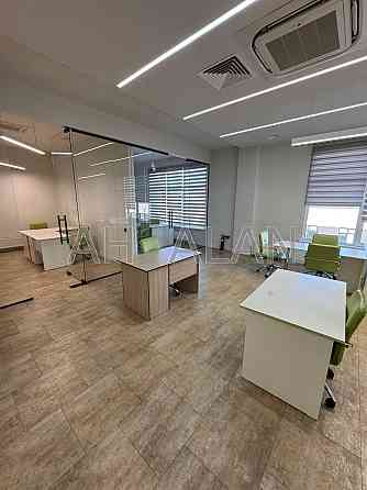 Оренда офісне приміщення на Михайла Максимовича вул., 8 приміщень - 9, поверх - 4/6 Київ