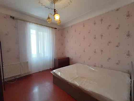 Продаж Квартира 2-кімнатна, 2/2 поверх на Строителей ул., 13 Дніпро
