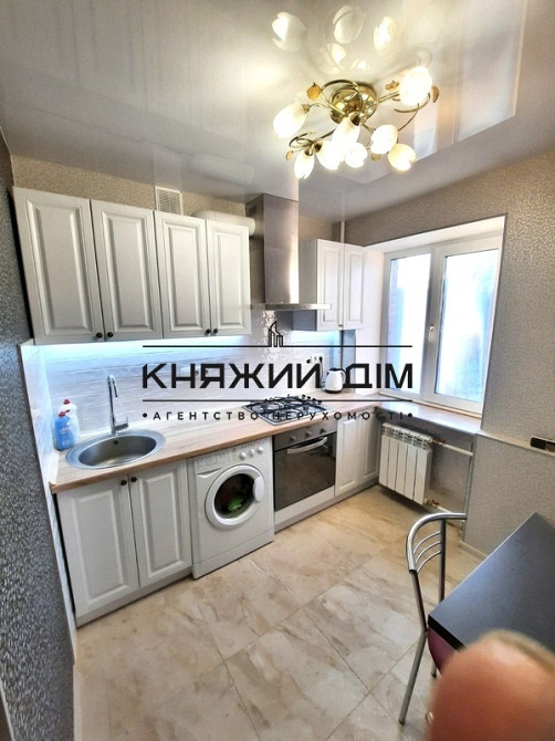 Оренда Квартира 2-кімнатна, 4/5 поверх на вул. Шамрыло Тимофея ул./Парково-Сирецька Киев - изображение 2