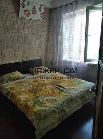 Оренда Квартира 2-кімнатна, 4/9 поверх на вул. Велика Васильківська Київ