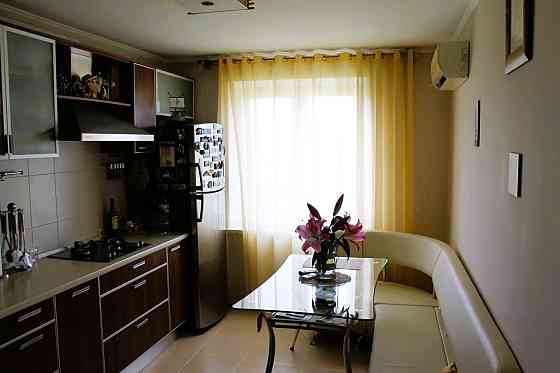 2-комнатная квартира в кирпичном доме на Черемушках Одеса