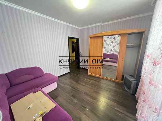 Оренда Квартира 2-кімнатна, 8/25 поверх на Драгоманова ул. Kiev