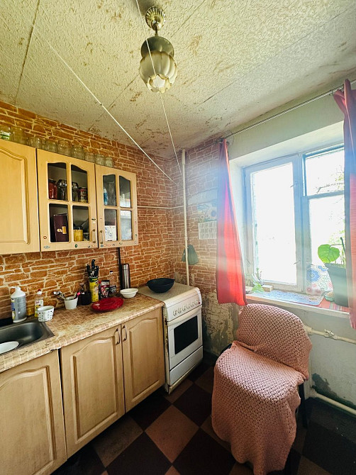 Продаж Квартира 1-кімнатна, 4/5 поверх на Празька вул.,, 31 Киев - изображение 1