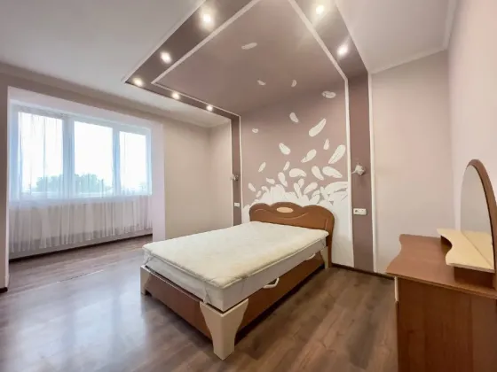 Продаж 2к Квартира 68.5 кв.м Коновальця Івано-Франківськ