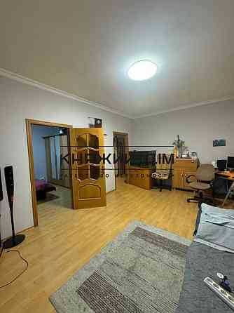 Продаж 3-кім. квартири у Дарницькому районі. Код об'єкту: 21145642 Київ