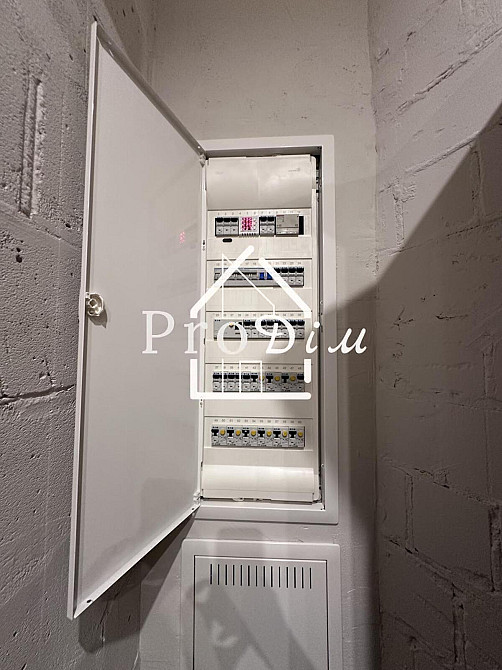 Продаж трикімнатна квартира 127м2 Дмитрівська Центр Київ Киев - изображение 12