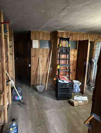 Продаж 3-поверховий Будинок з ділянкою 15 сот 330 кв.м 5 кімн. на Сінгури Житомир