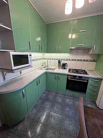 Продаж Квартира 3-кімнатна, 10/14 поверх на вул. Байрона Kharkiv