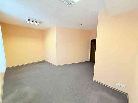 Продаж Квартира 2-кімнатна, 4/5 поверх на Василя Тютюнника вул., д. 13 Київ