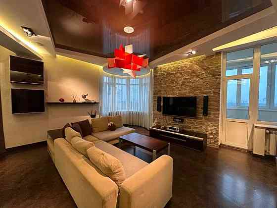 Оренда Квартира 1-кімнатна, 12/25 поверх на Верховинна, 35 Киев