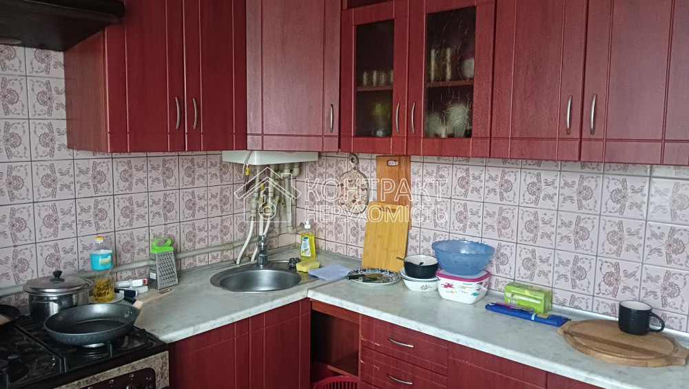 Продаж Квартира 4-кімнатна, 1/2 поверх на вул. Сергія нігояна Изюм - изображение 1