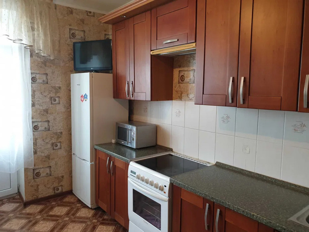 Оренда Квартира 1-кімнатна, 19/23 поверх на Миколи Бажана, 16 Киев - изображение 2