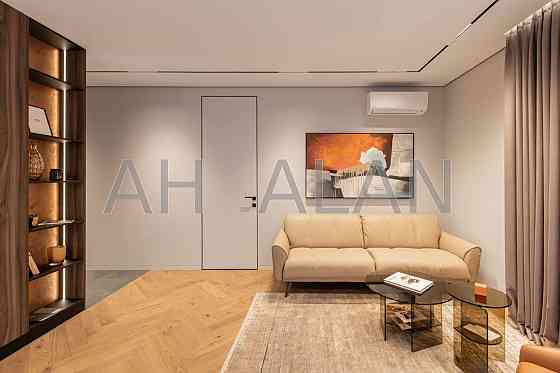 Продаж Будинок 3-кімнатний на Джона Маккейна вул., 1Б Київ