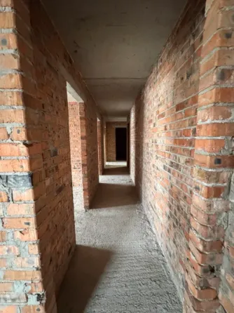 For sale 3-room Apartment 77 sq.m залізнична 9 Б L'viv