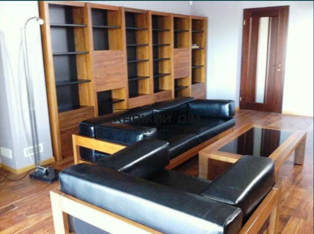 Замечательный, просторный дом 450 м2 3 этажа по Житомирской трассе, с. Колонщина 20 км. от Киева. Колонщина - фото 10