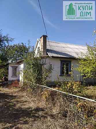 Продам частину будинку з окремим двором.Торг. Кропивницький