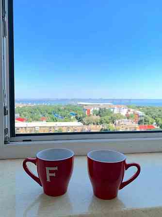 Оренда Квартира 3-кімнатна, 15/18 поверх на Базарная, 5/4 Одеса