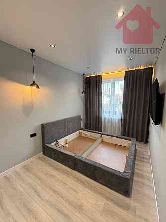 Продаж Квартира 1-кімнатна, 1/5 поверх на Руська Ужгород