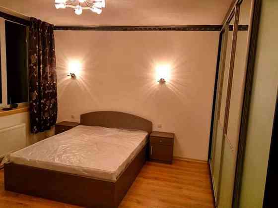 Оренда Квартира 2-кімнатна, 10/17 поверх на ул. Завальная Київ