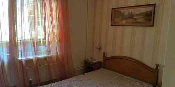 Оренда Квартира 1-кімнатна, 9/10 поверх на Драгоманова, 25 Kiev