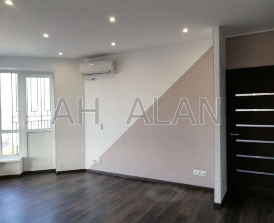 Оренда Будинок 5-кімнатний на Мишуги Олександра вул., 12 Kiev