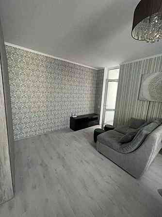 Оренда Квартира 2-кімнатна, 16/24 поверх на Драгоманова ул., 2 Київ