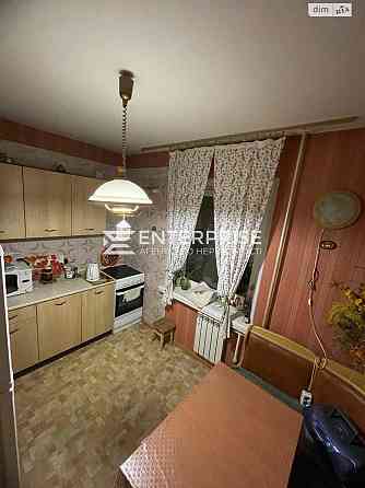 Продаж Квартира 3-кімнатна, 13/16 поверх на вул. Подлесная Київ