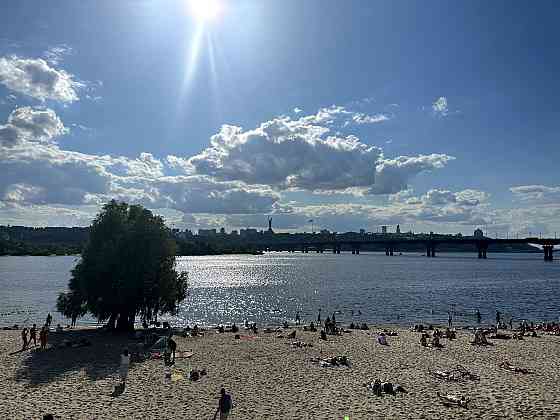 Продаж Квартира 2-кімнатна, 18/28 поверх на Дніпровська наб. вул., д. 17-К Kiev