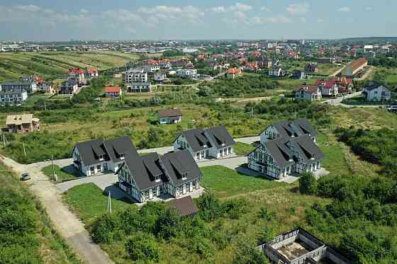 Продаж Будинок 4-кімнатний на вул. Музики Ярослави Solonka