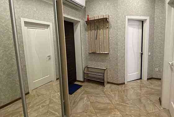 Продаж Квартира 2-кімнатна, 2/18 поверх на Жемчужная улица Одеса