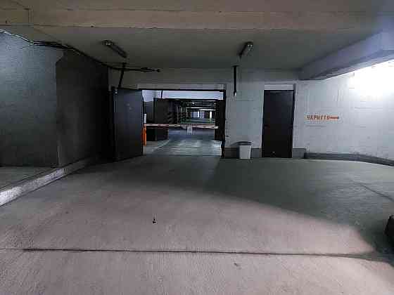 Продаж офісне приміщення на улица Евгения Коновальца (Щорса), д.44 приміщень - 1, поверх - 1/2 Київ