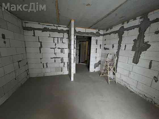 Продаж Квартира 3-кімнатна, 6/9 поверх на вул. Яреми Ternopil'