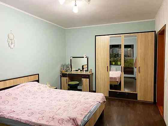 Оренда Квартира 3-кімнатна на ул. Здолбуновская, 13 Kiev