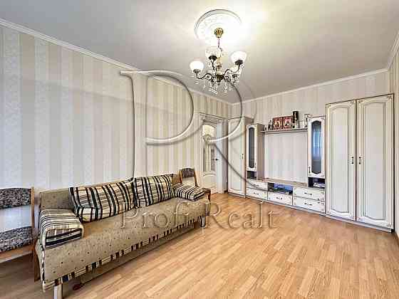 Оренда Квартира 3-кімнатна, 8/18 поверх на Академіка Заболотного, 66 Киев