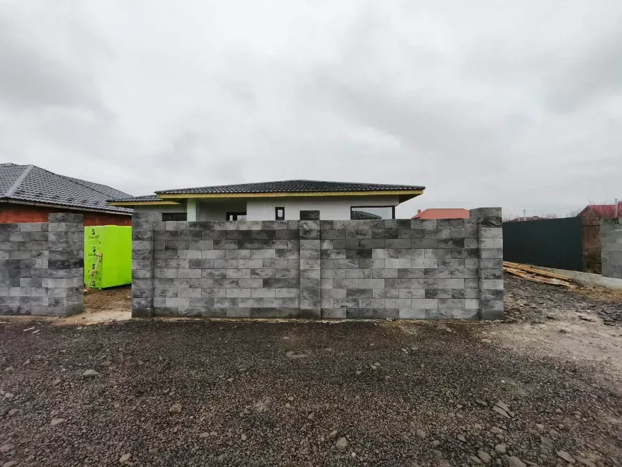 For sale 1-storey House with land 8 ares 150 sq.m 4 rooms at Чеська Uzhhorod - photo 2